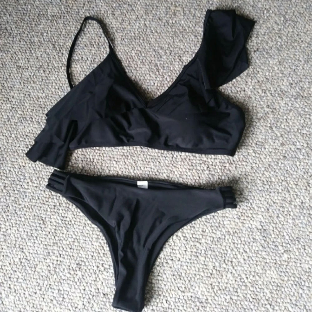 New bikini set
